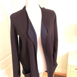 2tone cardigan Tommy Hilfiger cozyhip length- good condition navy blue inside